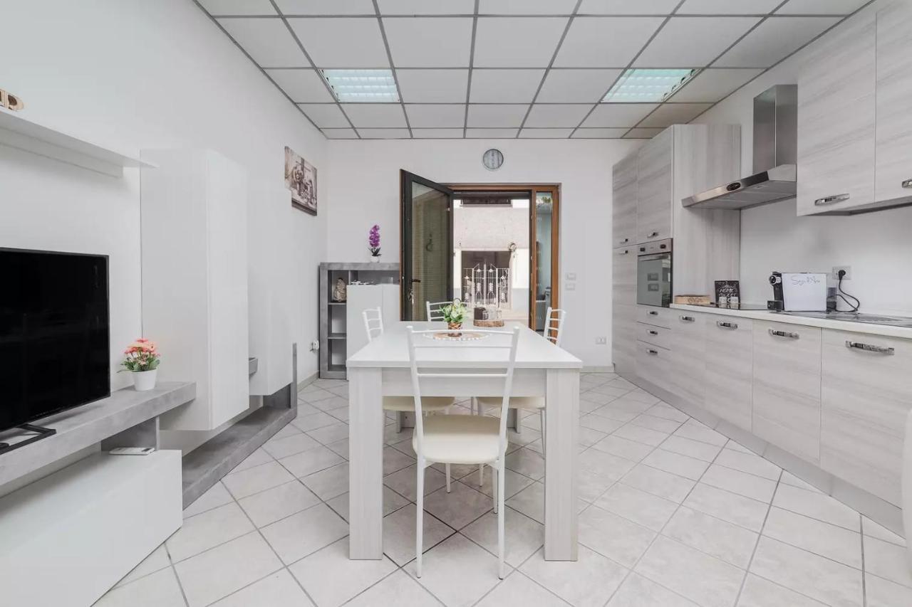 Апартаменты Saint Simplicio House Ольбия Экстерьер фото